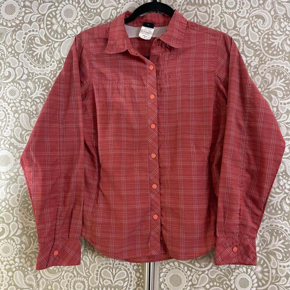 Patagonia Woman's Button Down Small 6